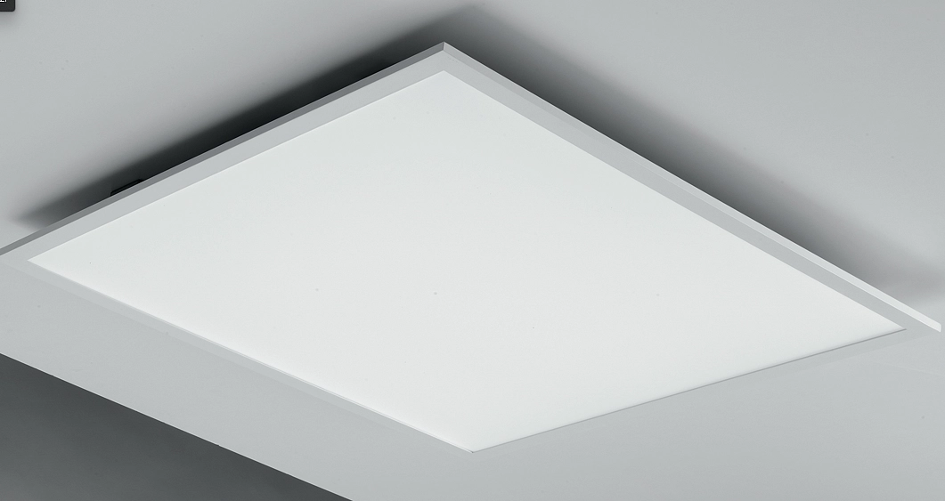 FAN EUROPE 24W 4000 lm 4000K přisazený jen 1,6 cm vysoký